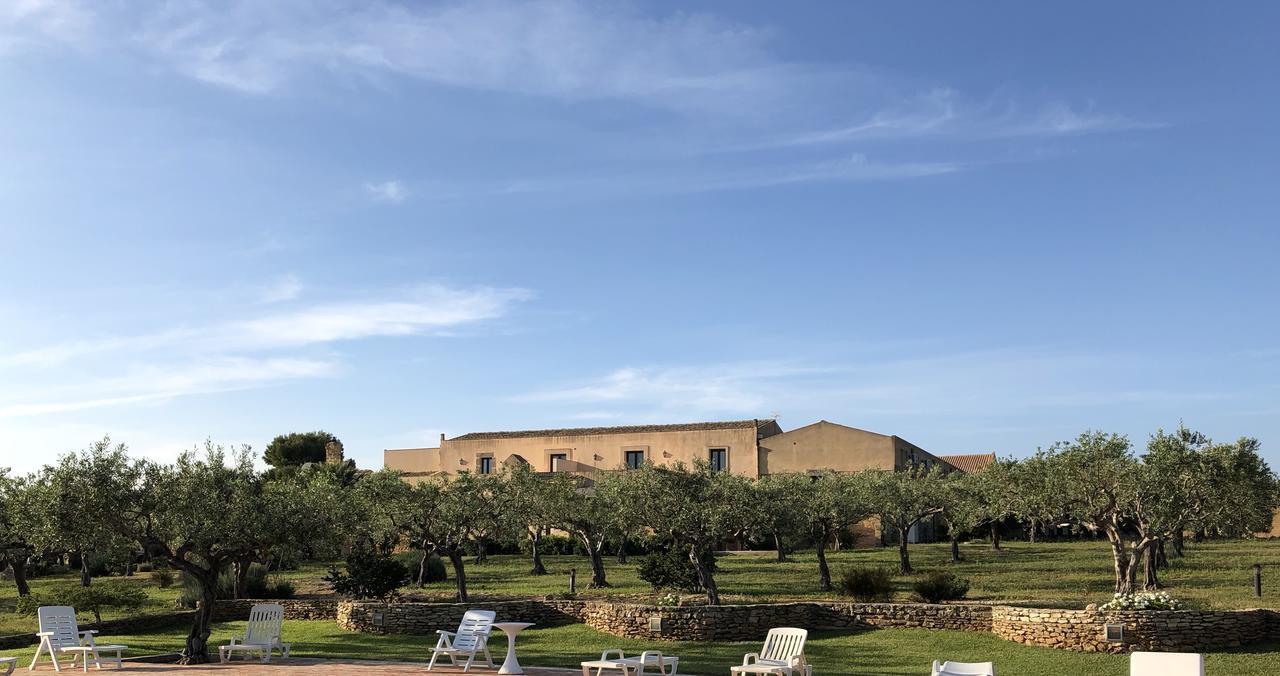 Отель Baglio San Vincenzo Менфи Экстерьер фото